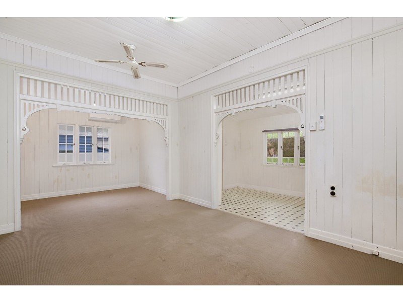 34 Cedar Street, Greenslopes QLD 4120