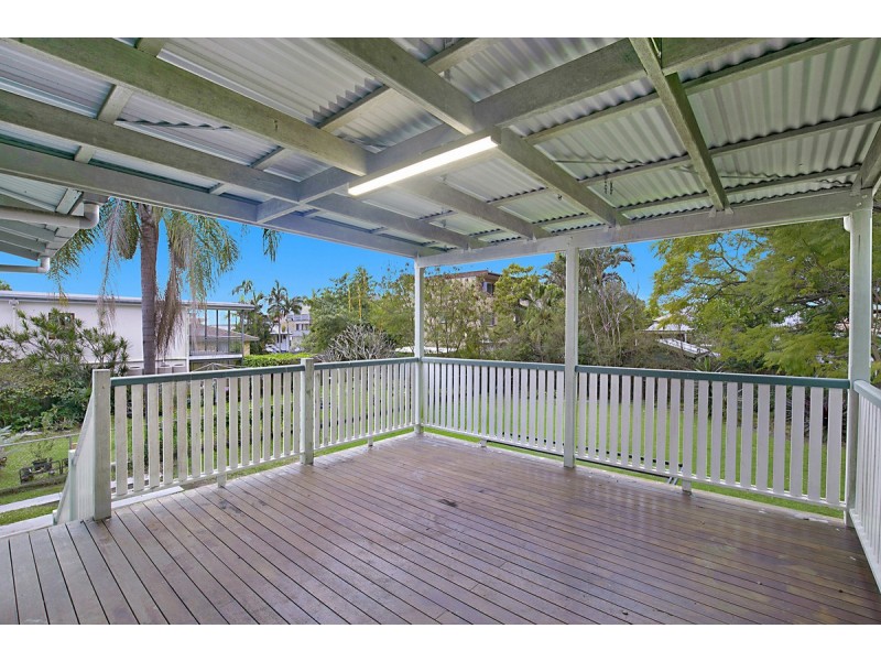 34 Cedar Street, Greenslopes QLD 4120