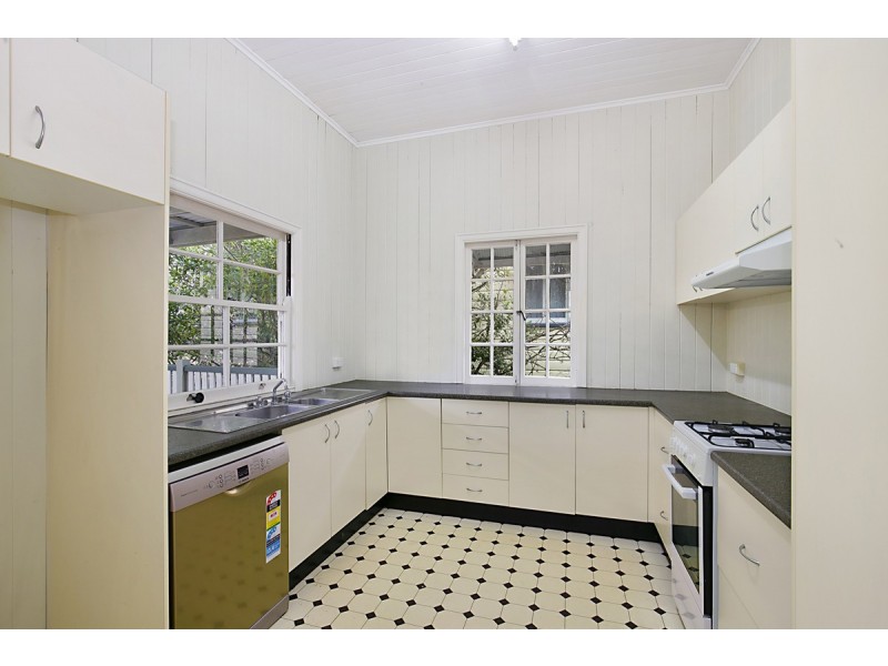 34 Cedar Street, Greenslopes QLD 4120