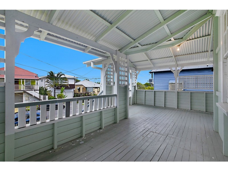 34 Cedar Street, Greenslopes QLD 4120