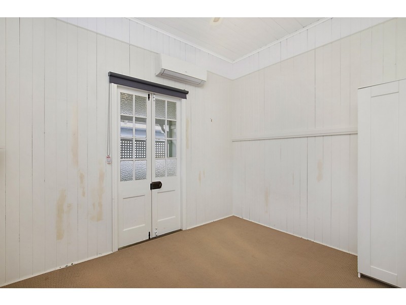 34 Cedar Street, Greenslopes QLD 4120