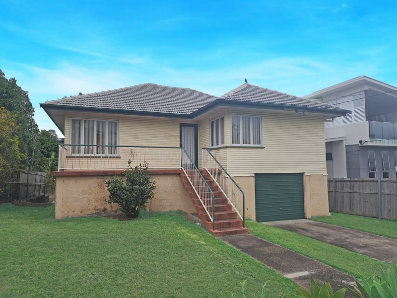 43 Greens Road, Coorparoo QLD 4151