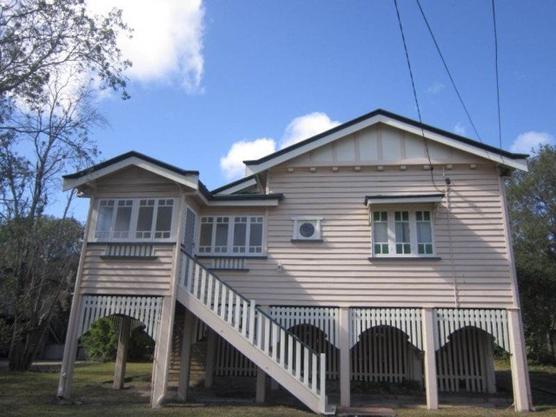 27 Robinson Street, Coorparoo QLD 4151