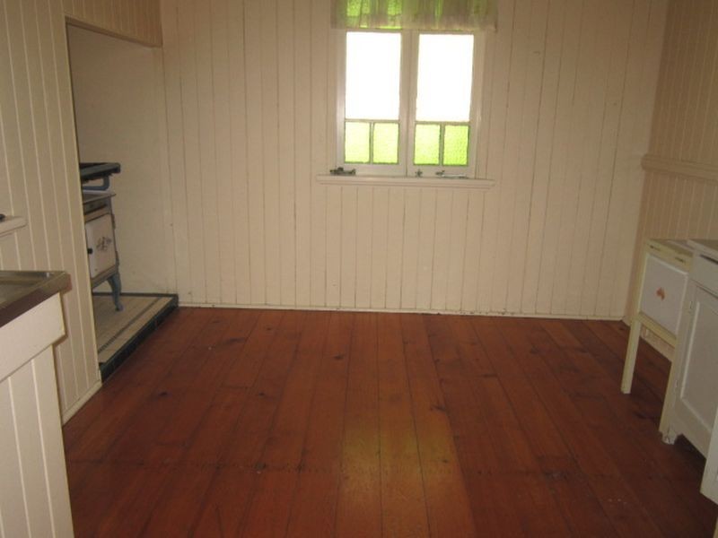 27 Robinson Street, Coorparoo QLD 4151