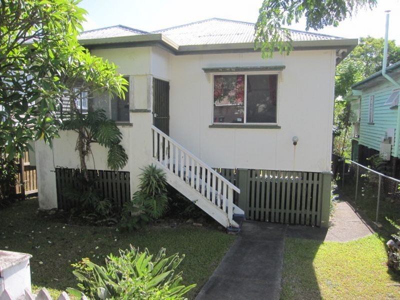 22 Nelson Street, Coorparoo QLD 4151