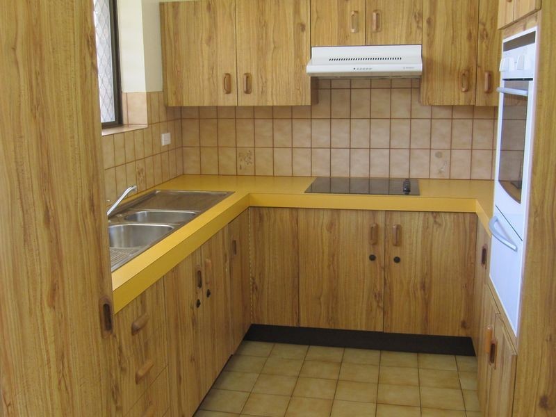 10/18 Rolle Street, Holland Park QLD 4121