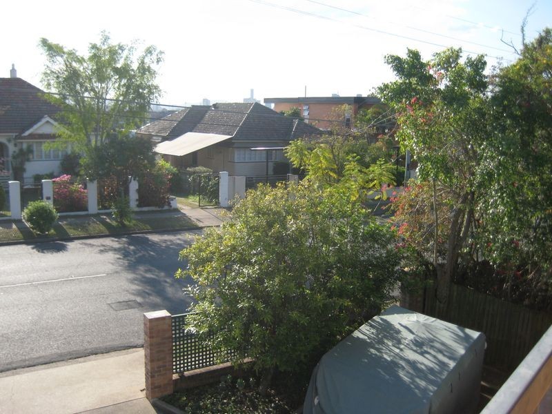 6/284 Cavendish Road, Coorparoo QLD 4151