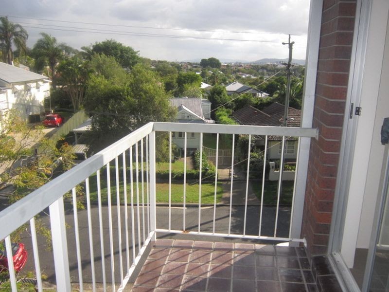 5/10 Stirrat Street, Coorparoo QLD 4151