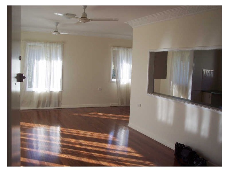 147 Porteus Drive, Seven Hills QLD 4170