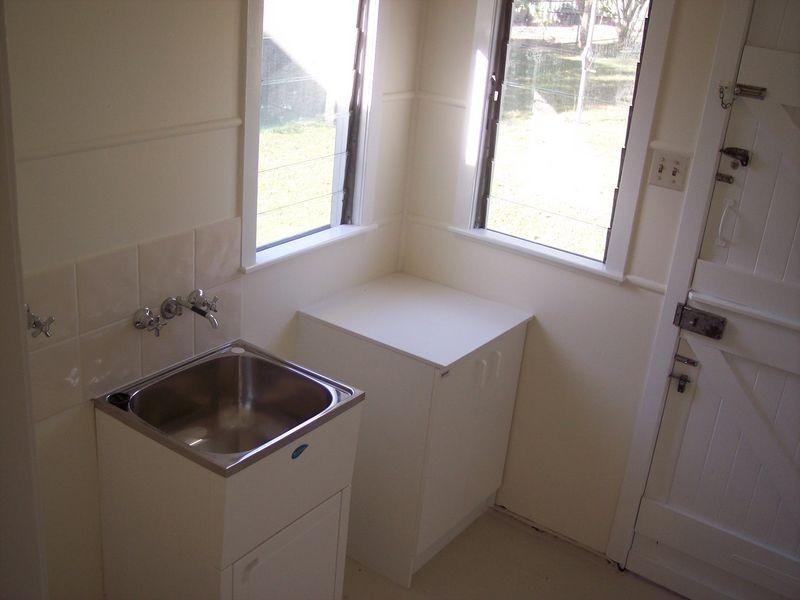 147 Porteus Drive, Seven Hills QLD 4170