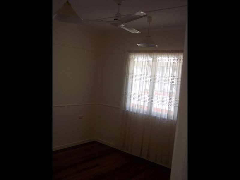 147 Porteus Drive, Seven Hills QLD 4170