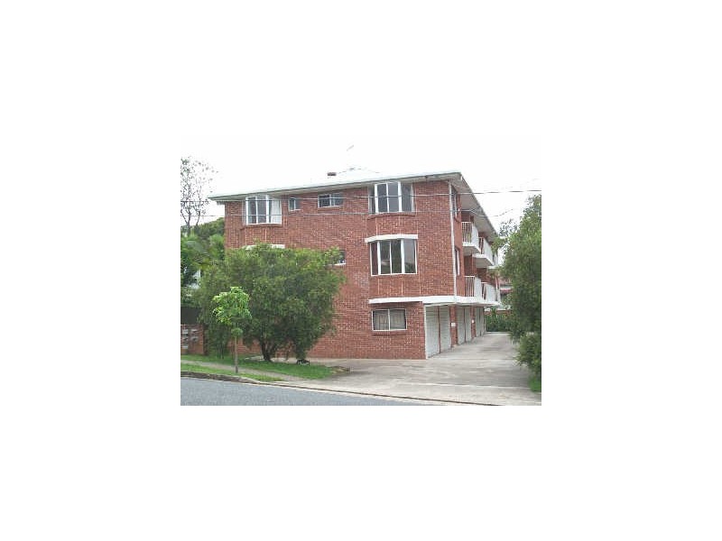 1/9 Ninth Avenue, Coorparoo QLD 4151