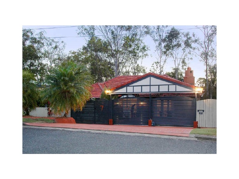 7 Rigel Street, Coorparoo QLD 4151
