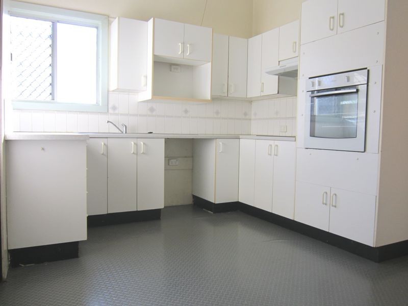 54 Headfort Street, Greenslopes QLD 4120