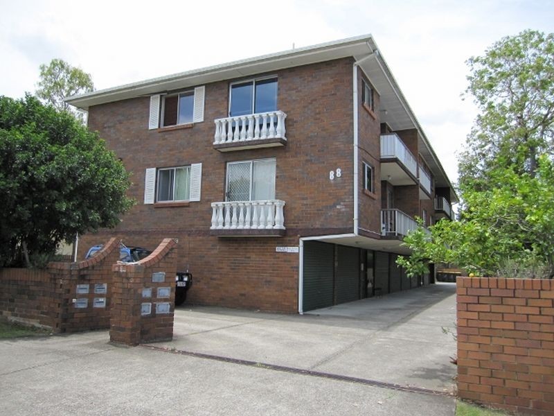 3/88 Victoria Terrace, Greenslopes QLD 4120