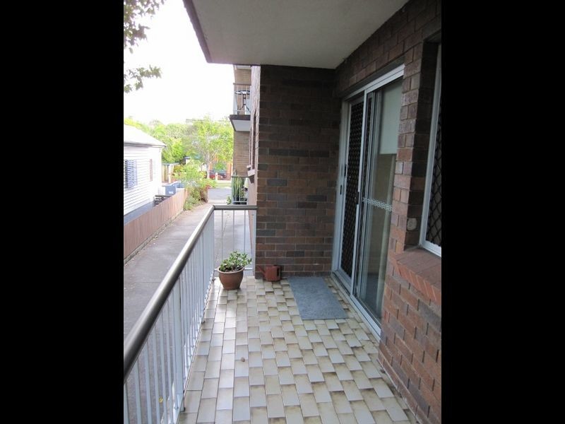 3/88 Victoria Terrace, Greenslopes QLD 4120