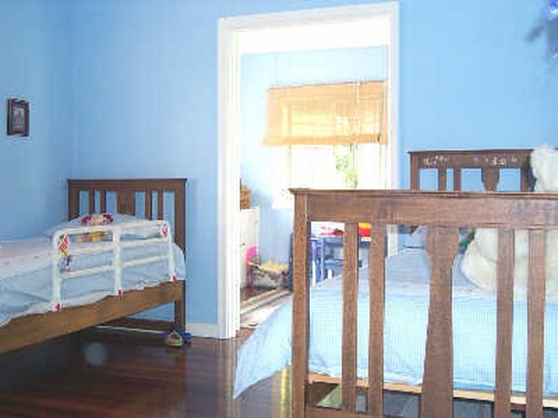 28 Barradine Street, Greenslopes QLD 4120