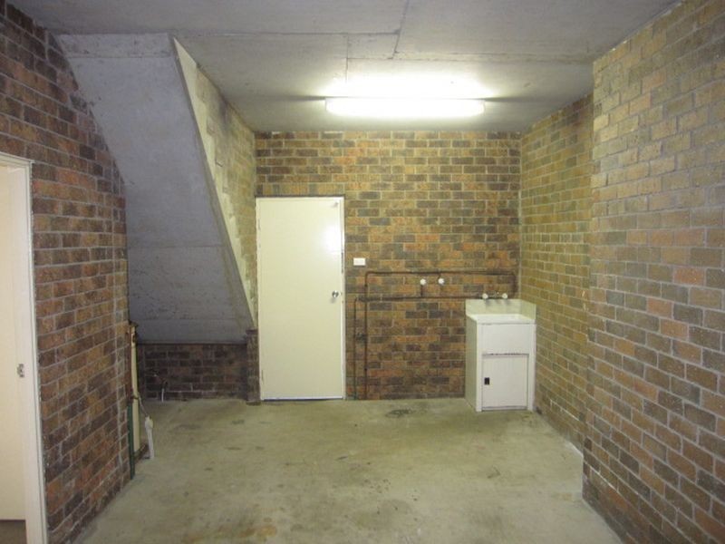 1/18 Rolle Street, Holland Park QLD 4121