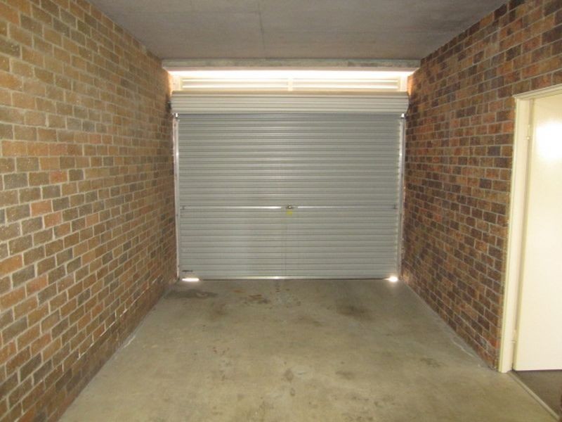 1/18 Rolle Street, Holland Park QLD 4121