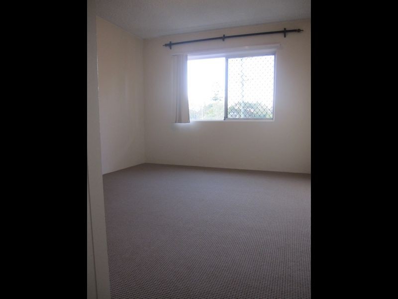 3/302 Cavendish Road, Coorparoo QLD 4151