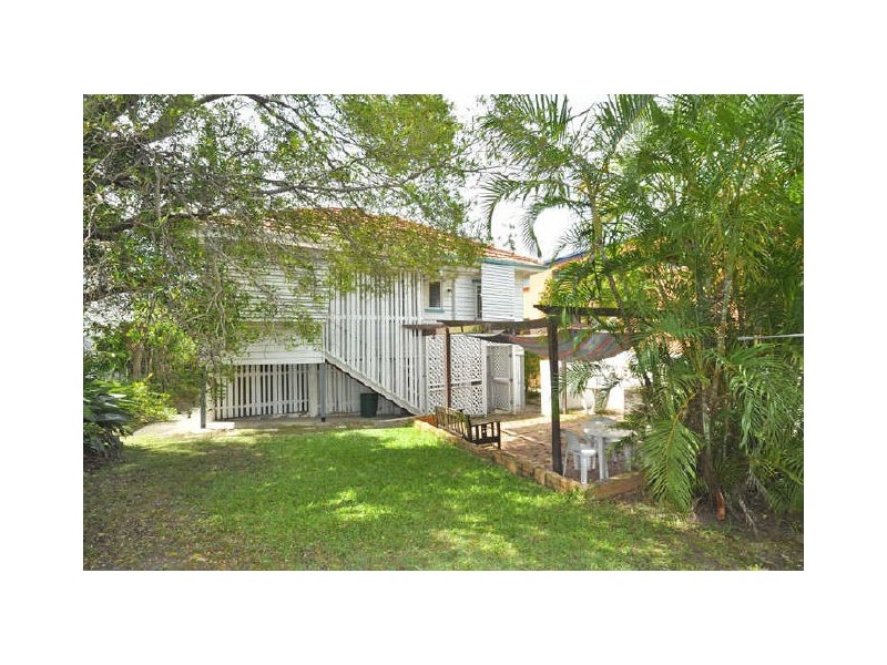 55 St Leonards Street, Coorparoo QLD 4151