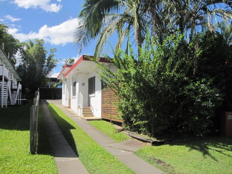 4/8 Boongall Road, Camp Hill QLD 4152