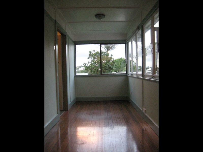 47 Pinecroft Street, Camp Hill QLD 4152