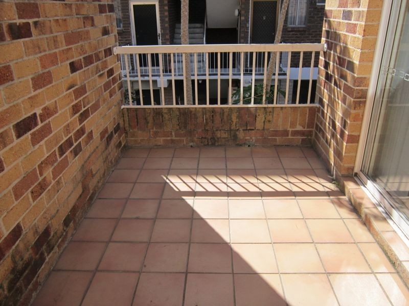 2/237 Cavendish Road, Coorparoo QLD 4151