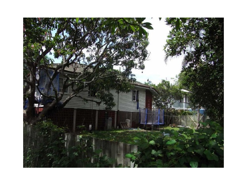 42 Mackay Street, Coorparoo QLD 4151