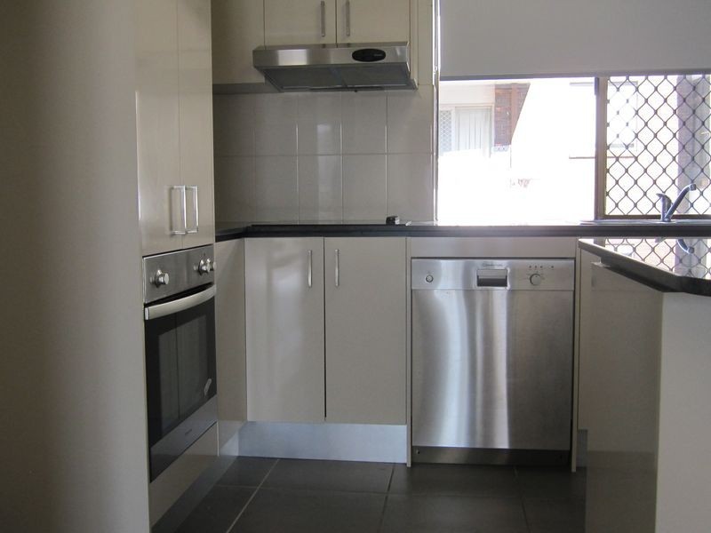 1/233 Cavendish Road, Coorparoo QLD 4151