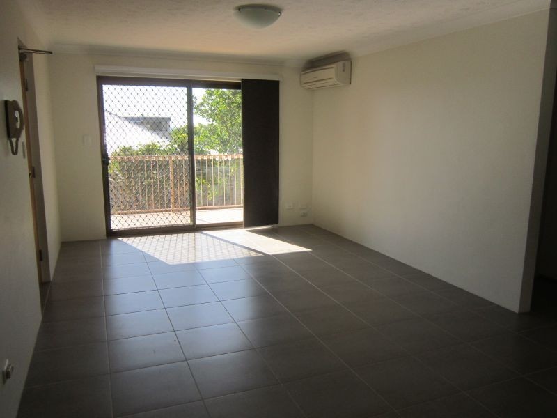 1/233 Cavendish Road, Coorparoo QLD 4151