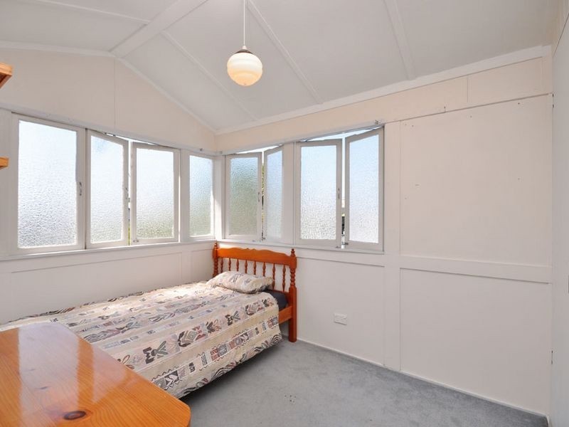 27 Primmer Street, Coorparoo QLD 4151