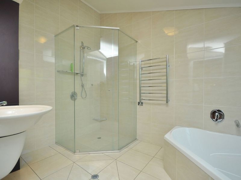 27 Primmer Street, Coorparoo QLD 4151