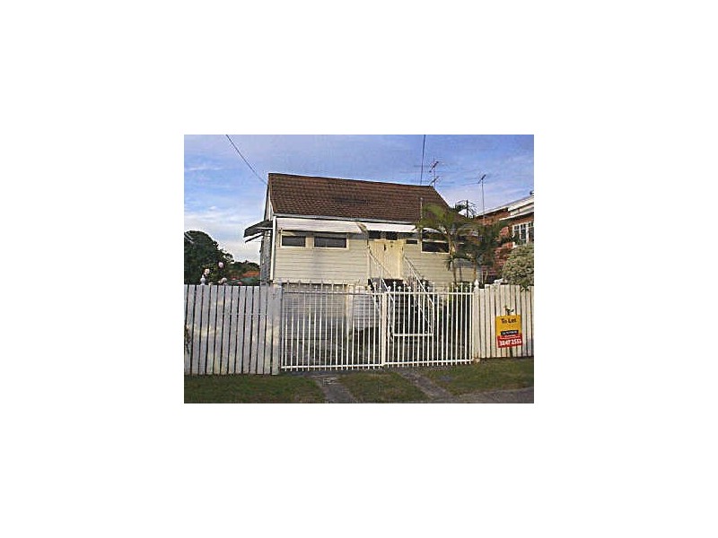 22 Ashton Street, Camp Hill QLD 4152