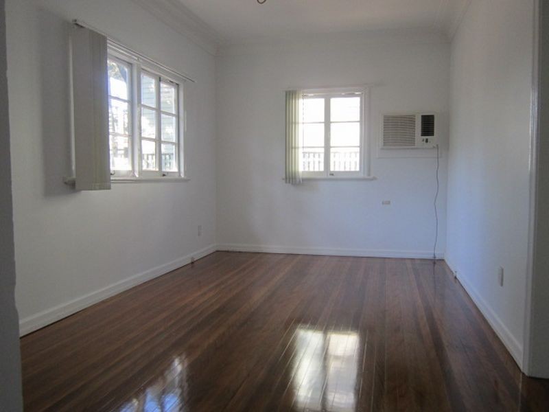 821 Cavendish Road, Holland Park QLD 4121