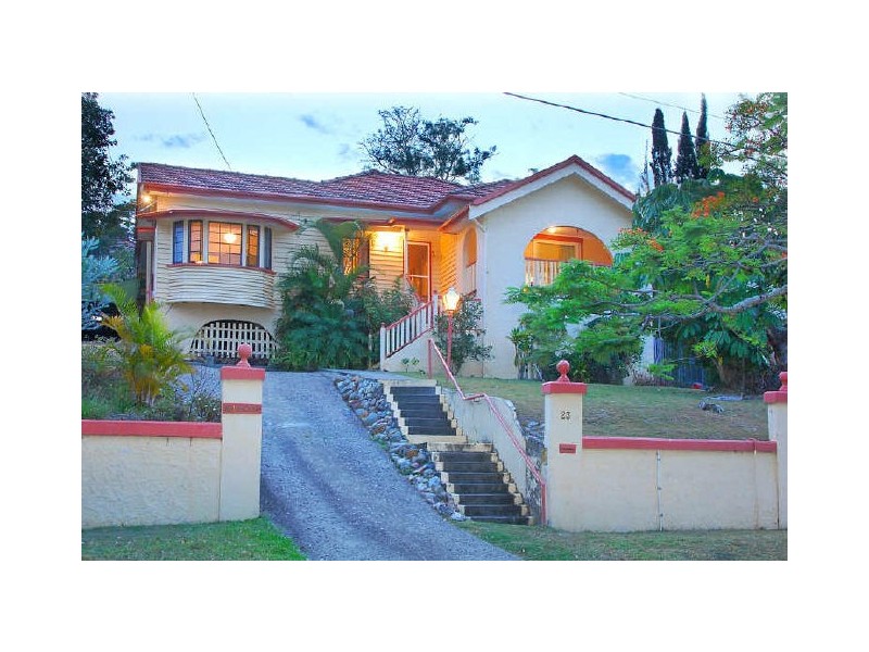 23 Thomson Street, Greenslopes QLD 4120