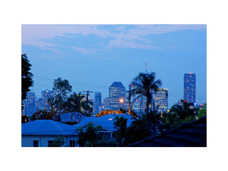 23 Thomson Street, Greenslopes QLD 4120