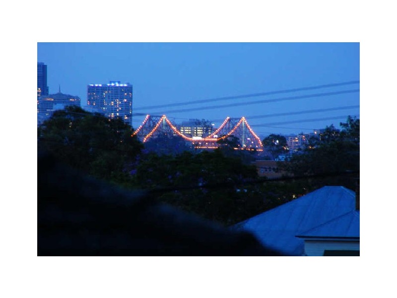 23 Thomson Street, Greenslopes QLD 4120