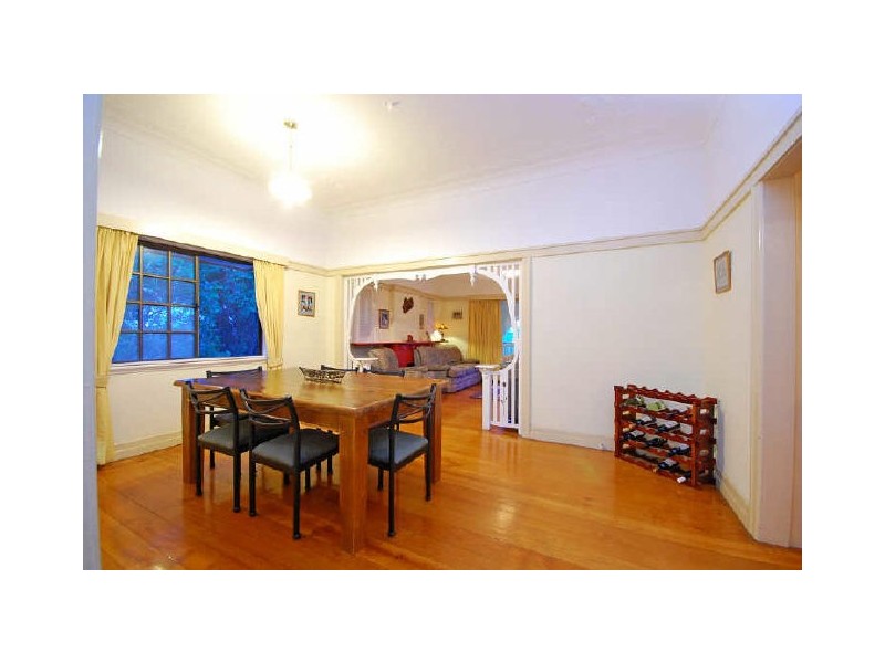 23 Thomson Street, Greenslopes QLD 4120