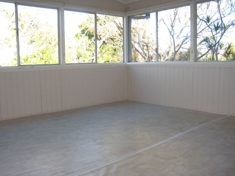 31 Lockhart Street, Woolloongabba QLD 4102