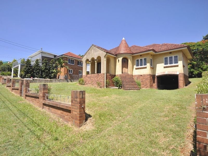 8 Keera Street, Coorparoo QLD 4151