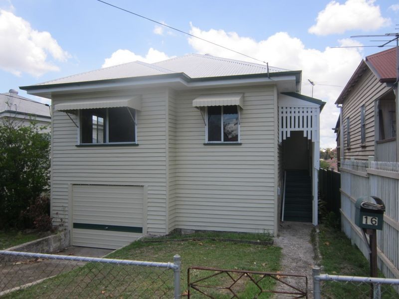 16 Nicholson Street, Greenslopes QLD 4120