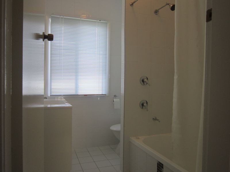 16 Nicholson Street, Greenslopes QLD 4120