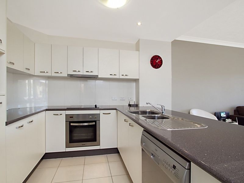 4/296 Cornwall Street, Greenslopes QLD 4120