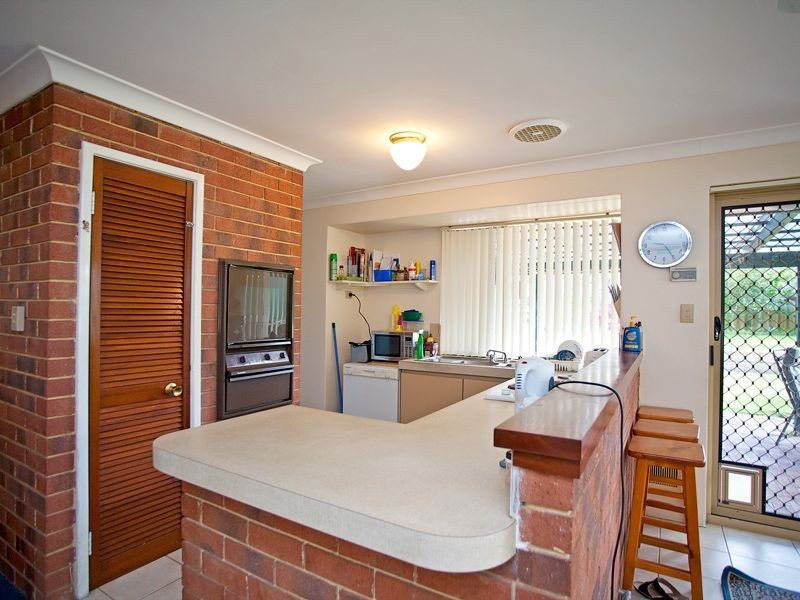 2 Cradle Close, Alexander Heights WA 6064