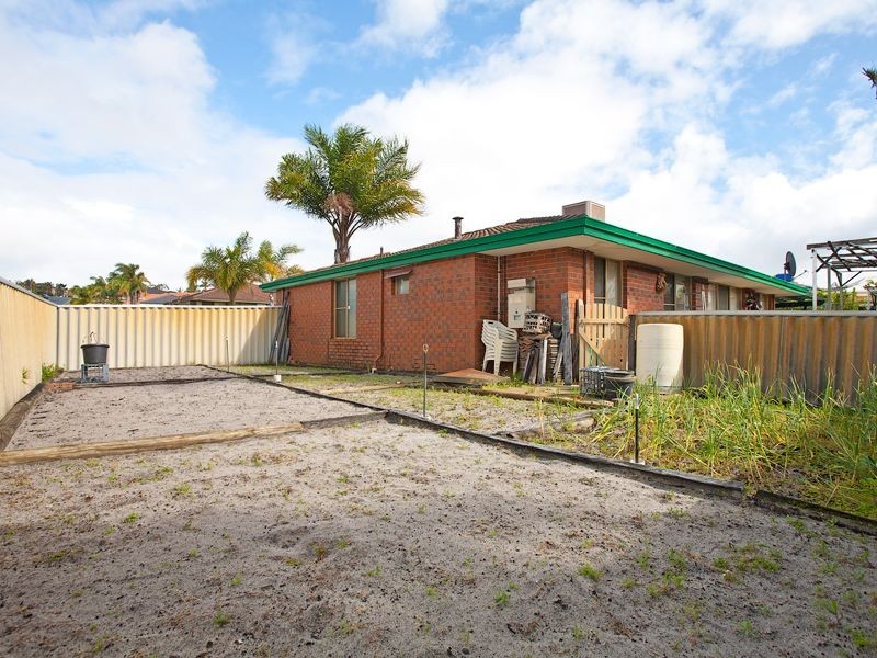 2 Cradle Close, Alexander Heights WA 6064