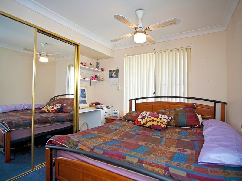 2 Cradle Close, Alexander Heights WA 6064