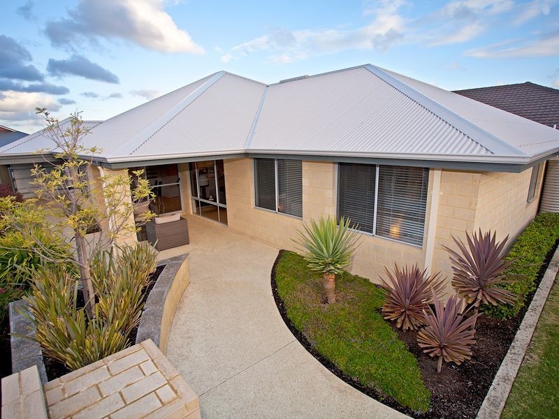 7 Ewens Pass, Ellenbrook WA 6069