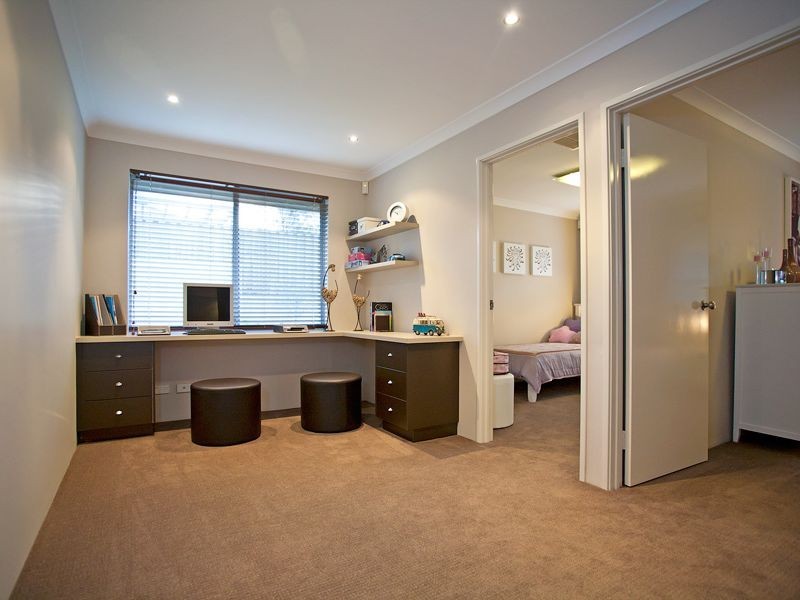 7 Ewens Pass, Ellenbrook WA 6069