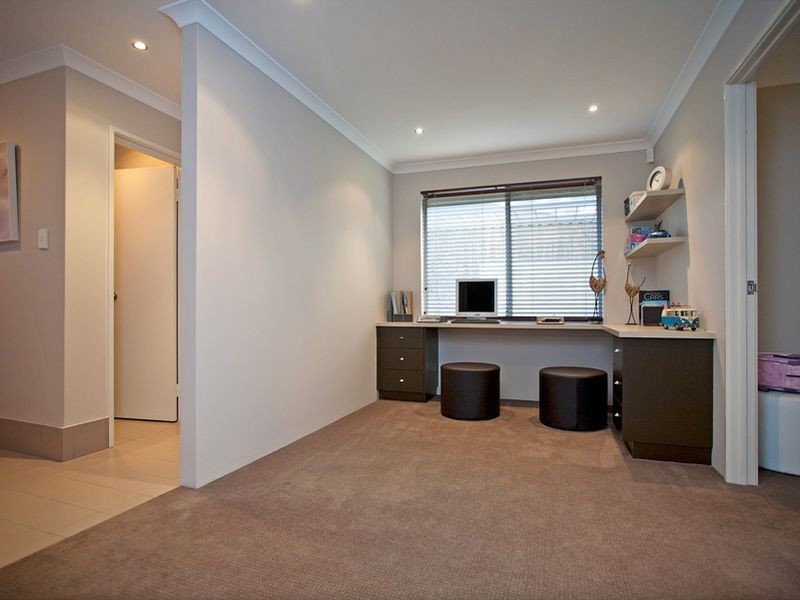 7 Ewens Pass, Ellenbrook WA 6069